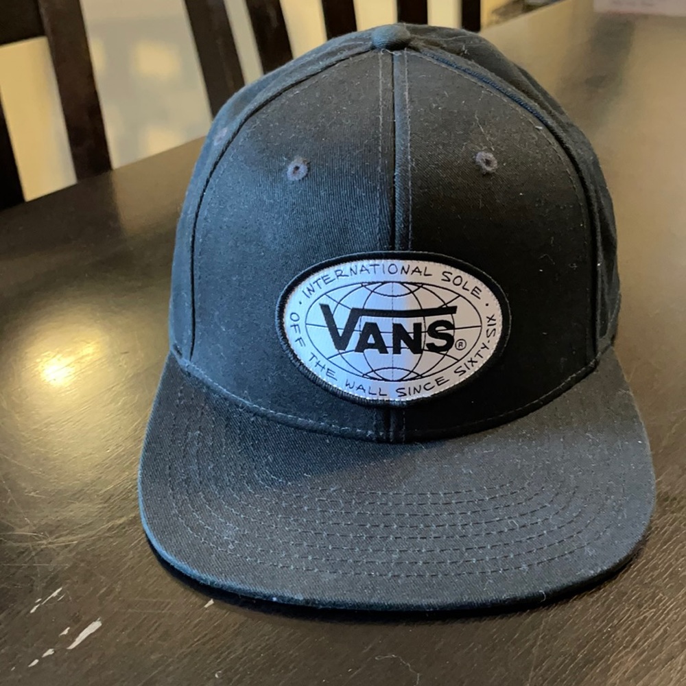 Vans Globe Logo SnapBack